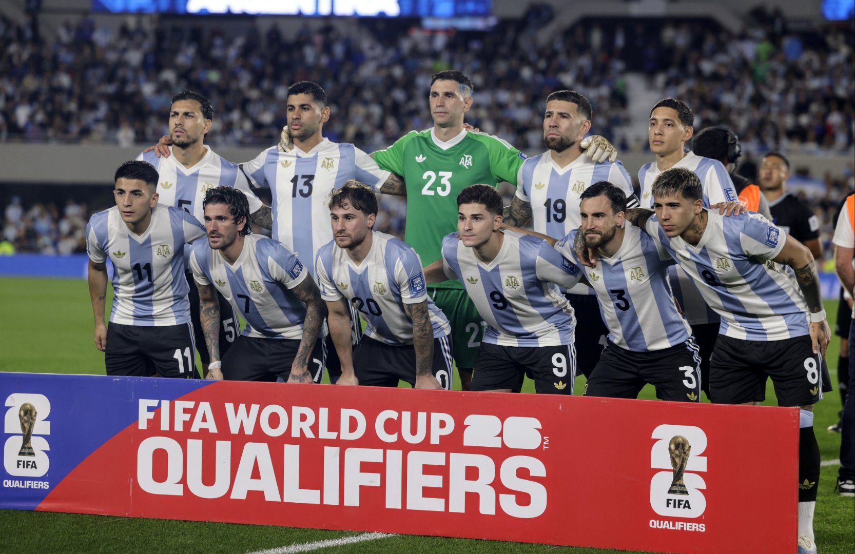 包含阿根廷男篮险胜希腊男篮，瓦兰丘纳斯打破历史纪录的词条