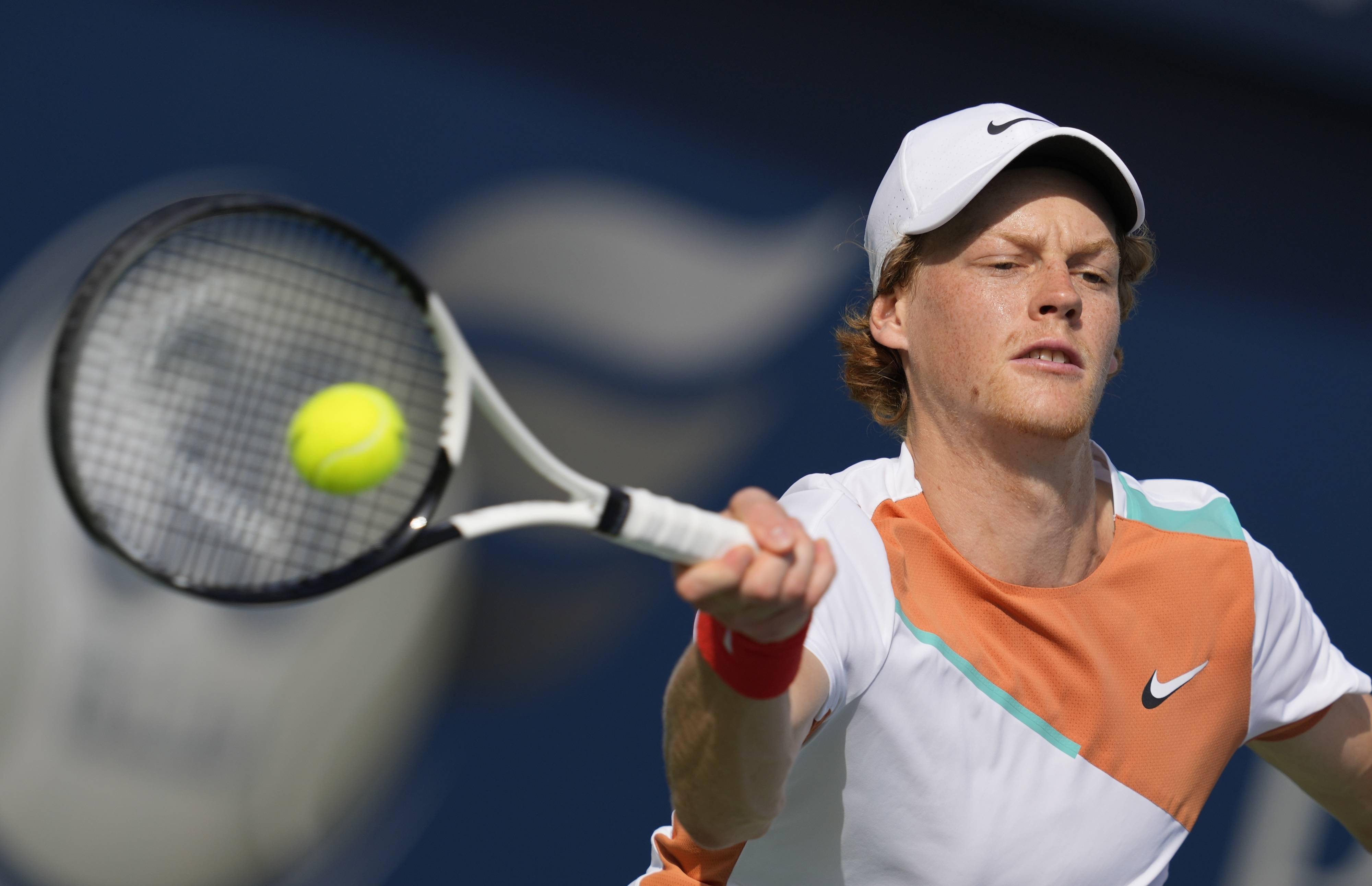 包含法国网球队完胜意大利网球队，穆雷完成帽子戏法的词条